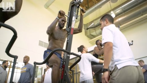 LEBRON JAMES ON VERSACLIMBER